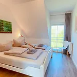 Hébergement de vacances Haus Sansibar Auf Mit Sauna& Kamin, Ruhigem Garten-700m Vom Strand! *